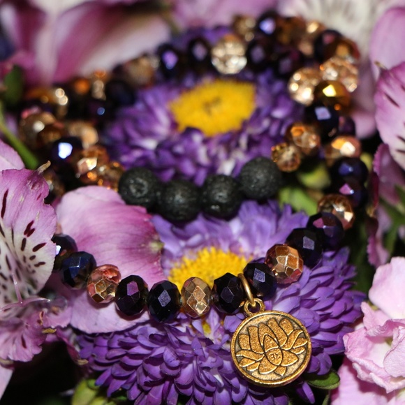 Purple Aromatherapy Bracelet - Picture 2 of 4